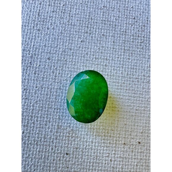 5 carat Emerald - Oval Cut 12.5x10mm - Picture 4 of 9